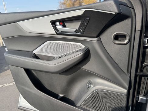 New 2026 Acura MDX Base image 13