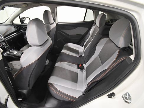 Used 2023 Subaru Crosstrek 2.0i Premium image 15