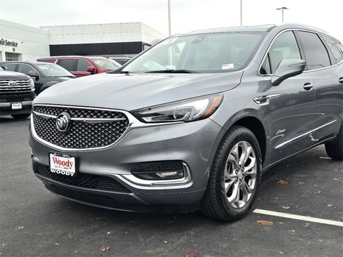 Used 2020 Buick Enclave Avenir w/ Avenir Technology Package image 10