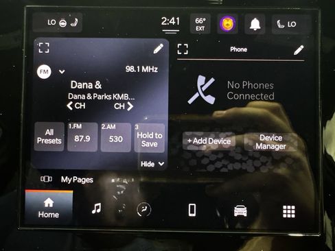 Used 2025 Jeep Grand Cherokee Altitude image 12