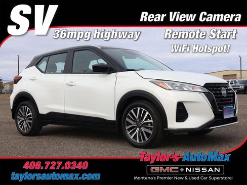 Used 2024 Nissan Kicks SV image 1