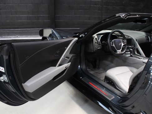 Used 2019 Chevrolet Corvette Grand Sport RWD image 33