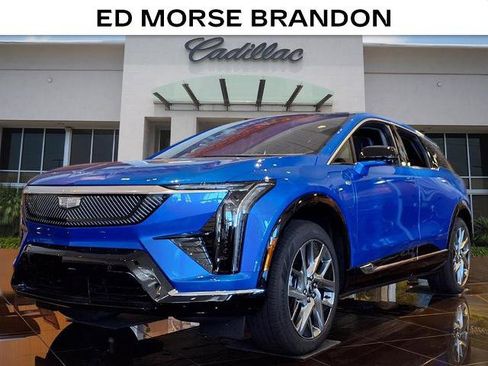 New 2026 Cadillac Optiq Luxury 1 image 1