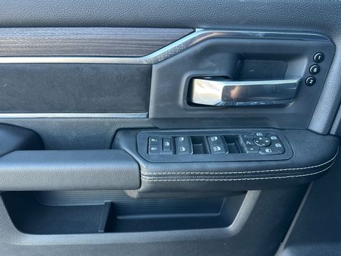 New 2026 RAM 3500 Laramie AWD/4WD image 10