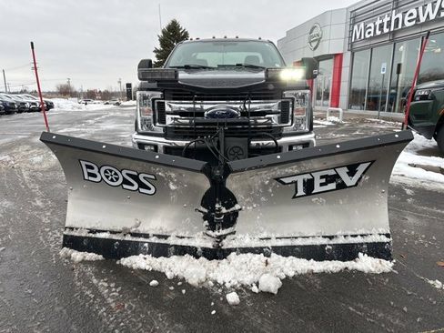 Used 2019 Ford F350 XLT w/ XLT Value Package image 3