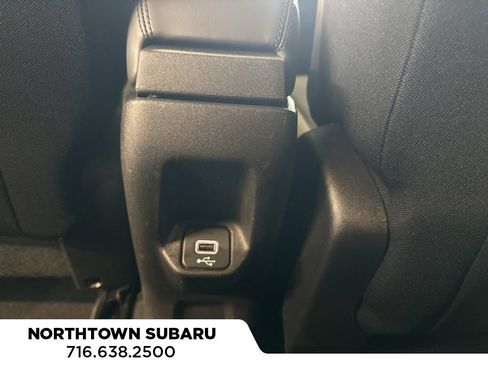 Used 2020 Jeep Renegade Altitude AWD/4WD image 16