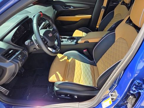 Certified 2023 Cadillac CT4 V Blackwing w/ Driver Assist Package RWD image 10