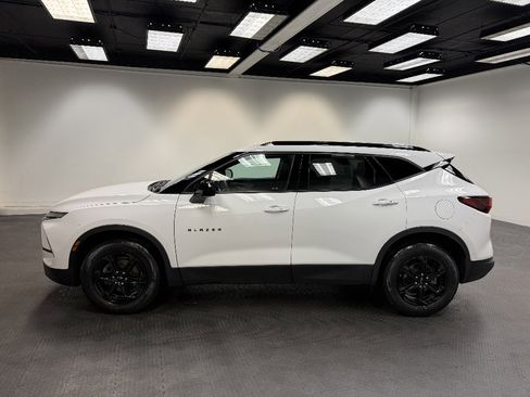 Used 2023 Chevrolet Blazer LT w/ Convenience Package image 2