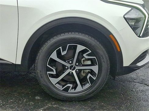 Certified 2023 Kia Sportage EX image 8
