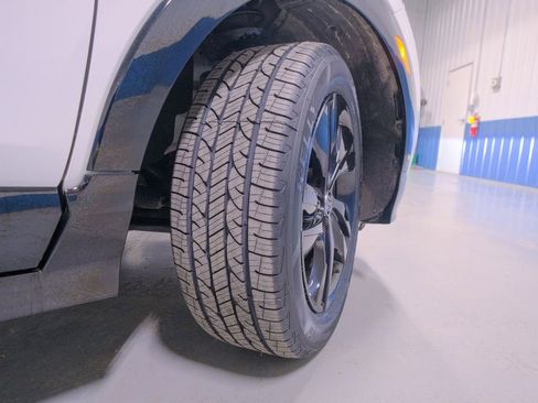 Used 2024 Buick Encore GX Sport Touring image 44