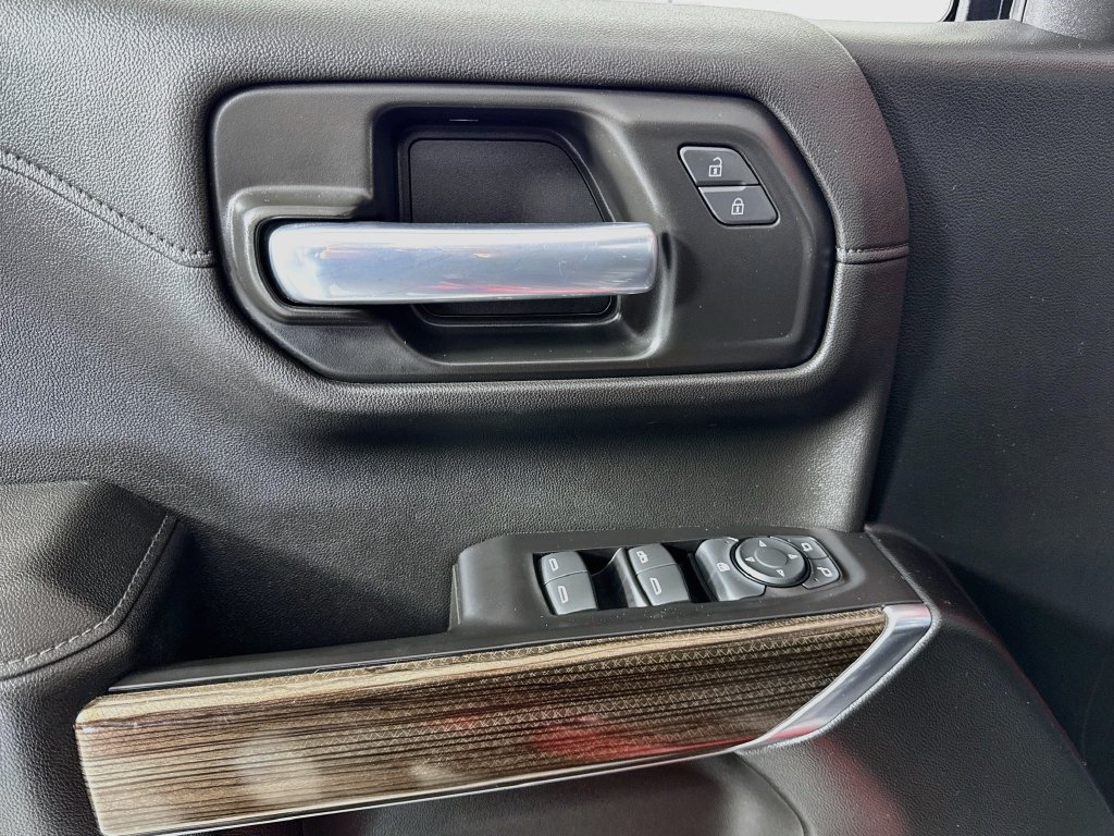 Used 2021 Chevrolet Silverado 1500 LT RWD image 16