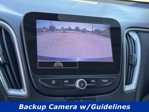 Used 2022 Chevrolet Malibu LT image 8