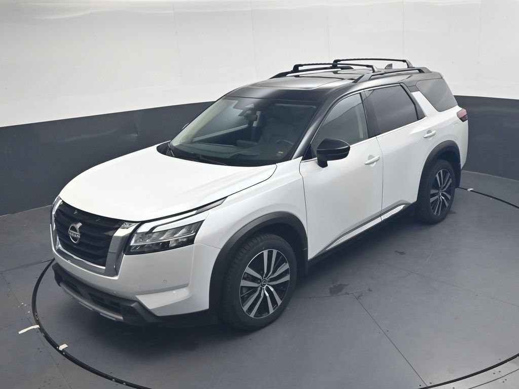 Used 2025 Nissan Pathfinder Platinum FWD image 37