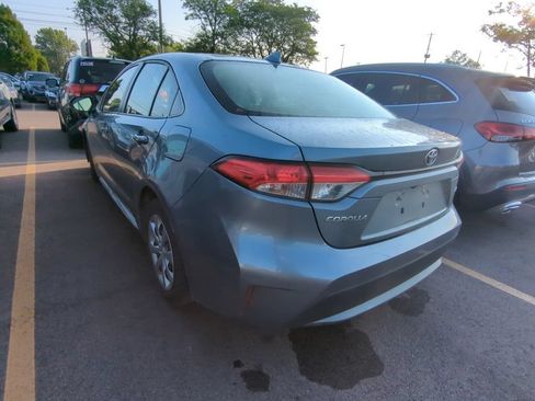 Used 2020 Toyota Corolla LE FWD image 4