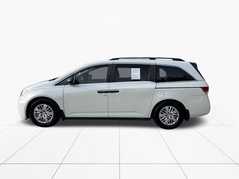 Used 2014 Honda Odyssey LX image 5