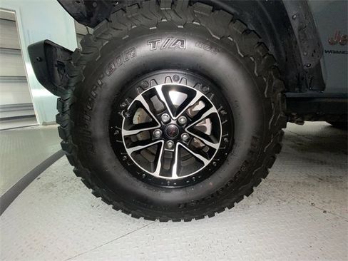 Used 2024 Jeep Wrangler Unlimited Rubicon image 10