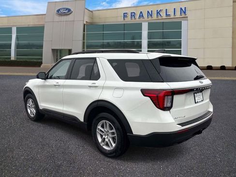 New 2026 Ford Explorer Active RWD image 5