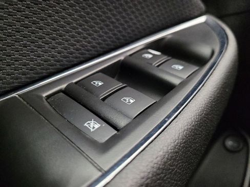 Used 2018 Chevrolet Cruze LS image 27
