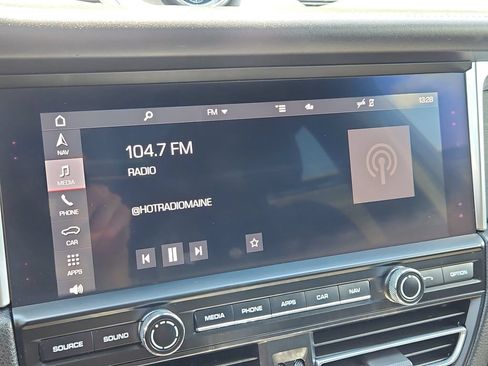 Certified 2020 Porsche Macan GTS AWD/4WD image 34