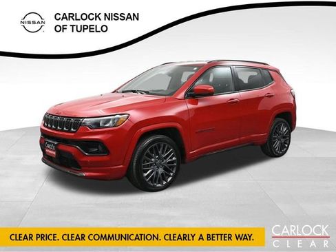 Used 2023 Jeep Compass Limited AWD/4WD image 1