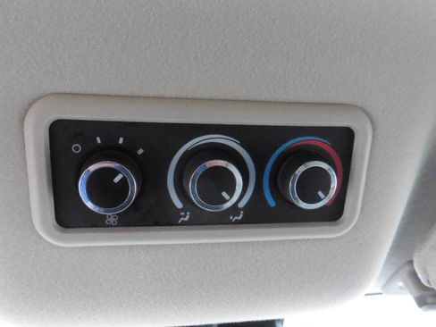 Used 2019 Chevrolet Express 3500 LT w/ LT Preferred Equipment Group image 30