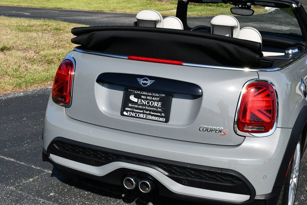 Used 2023 MINI Cooper S w/ Signature Upholstery Package FWD image 10