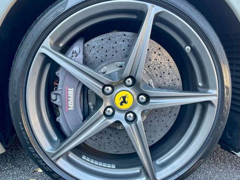 Used 2013 Ferrari 458 Spider image 88