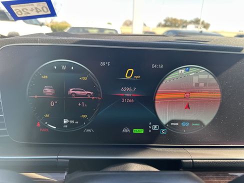 Used 2023 Mercedes-Benz GLS 580 4MATIC image 10