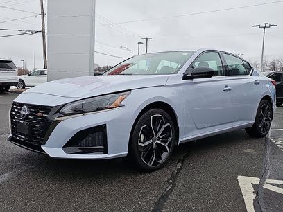 Used 2025 Nissan Altima 2.5 SR