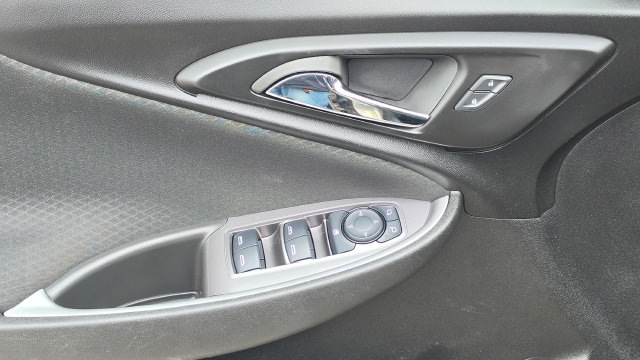 Used 2025 Chevrolet Malibu LT FWD image 34