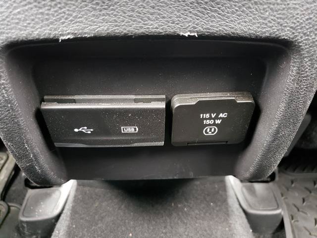 Used 2019 Jeep Cherokee Limited AWD/4WD image 14