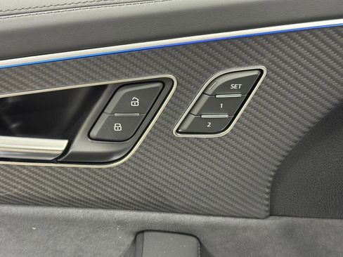 New 2026 Audi SQ8 Prestige image 25