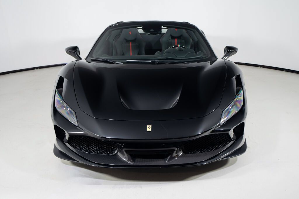 Used 2023 Ferrari F8 Tributo RWD image 14
