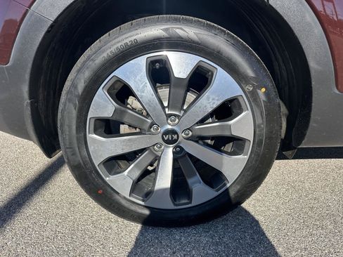 Used 2021 Kia Telluride EX w/ EX Premium Package FWD image 19