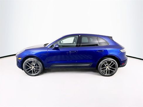 New 2026 Porsche Macan image 2