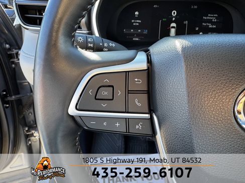 Used 2023 Toyota Highlander Limited image 19