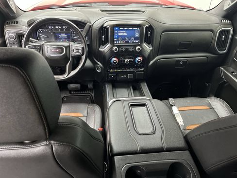 Certified 2022 GMC Sierra 1500 AT4 w/ AT4 Preferred Package AWD/4WD image 4