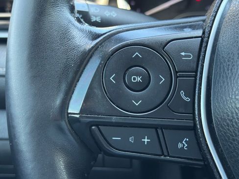 Used 2020 Toyota Camry SE FWD image 20