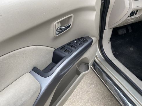 Used 2009 Mitsubishi Outlander SE image 8