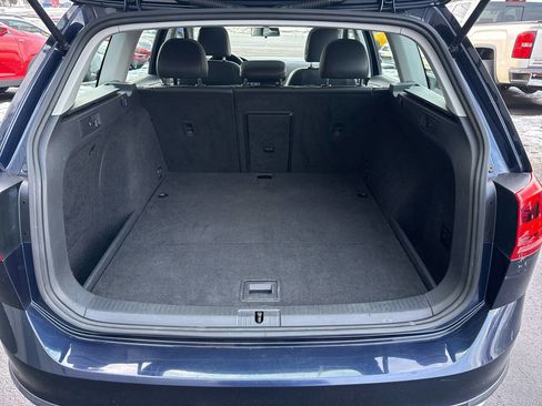 Used 2017 Volkswagen Golf Alltrack SE image 16