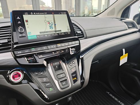 New 2026 Honda Odyssey Elite image 16