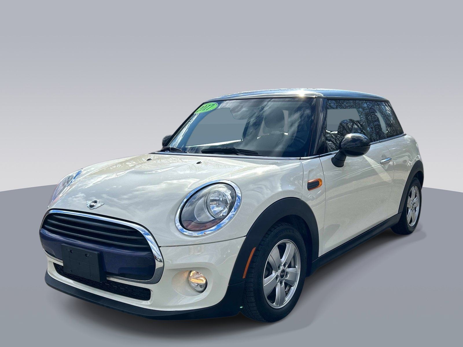 Used 2017 MINI Cooper 2-Door Hardtop FWD image 7