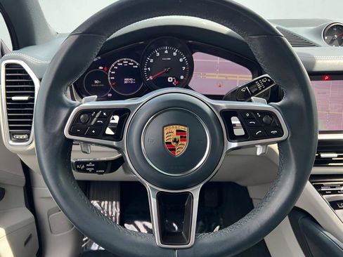 Used 2021 Porsche Cayenne AWD/4WD image 42