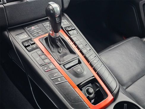 Used 2016 Porsche Macan S image 34