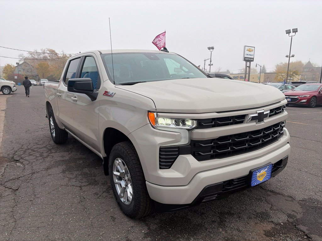 New 2026 Chevrolet Silverado 1500 RST w/ Z71 Off-Road Package AWD/4WD image 3