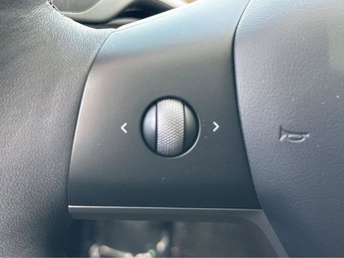 Used 2023 Tesla Model 3 Performance image 21