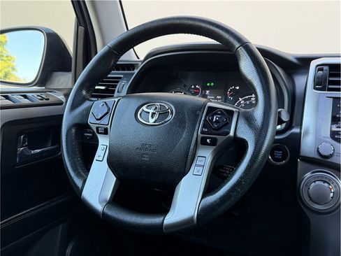 Used 2022 Toyota 4Runner SR5 Premium w/ Moonroof Package RWD image 16
