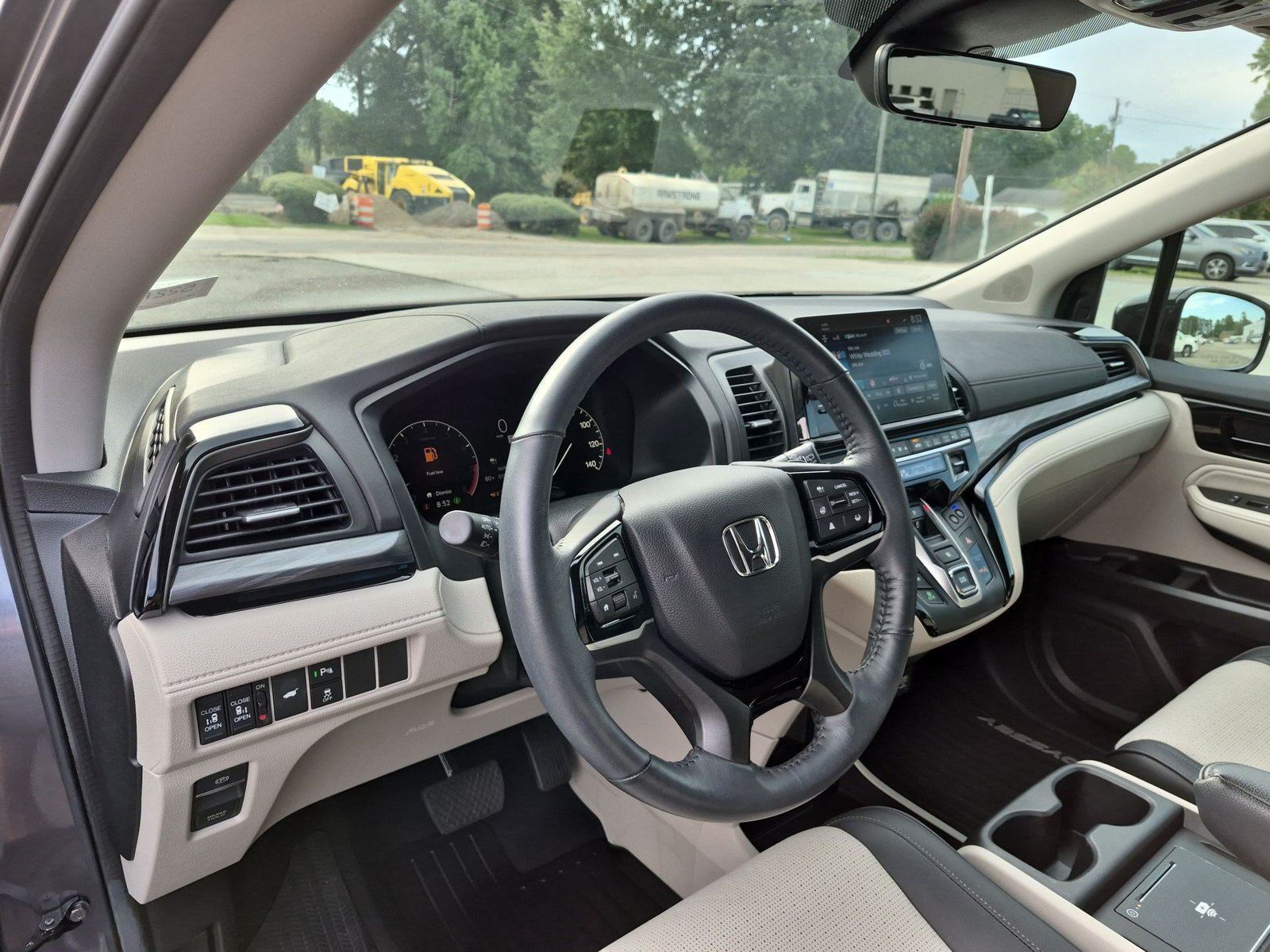 Used 2025 Honda Odyssey Elite image 10