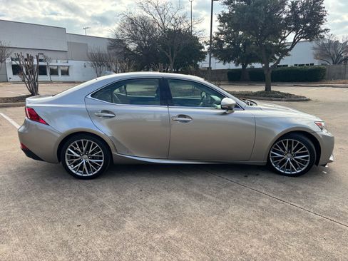 Used 2014 Lexus IS 250 image 4