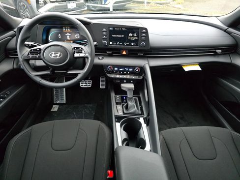 New 2026 Hyundai Elantra SEL Sport Premium image 17